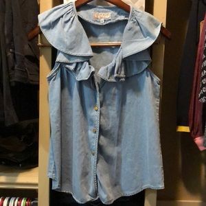 Guess denim sleeveless ruffled button up blouse